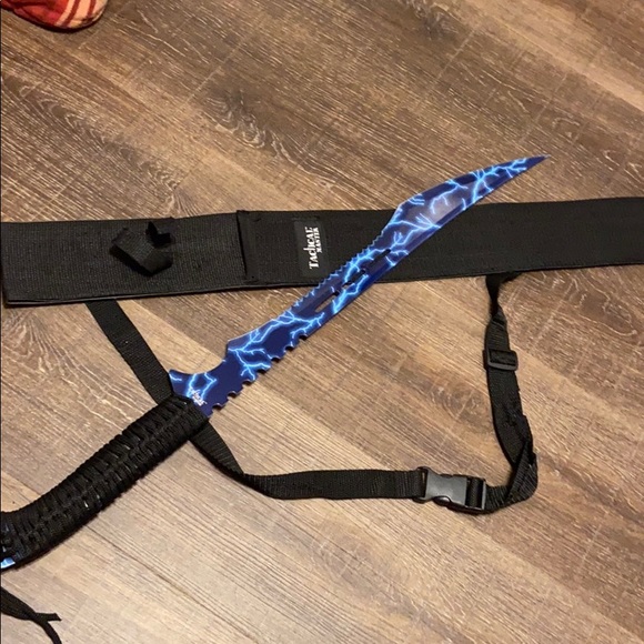 Machete - Picture 2 of 2